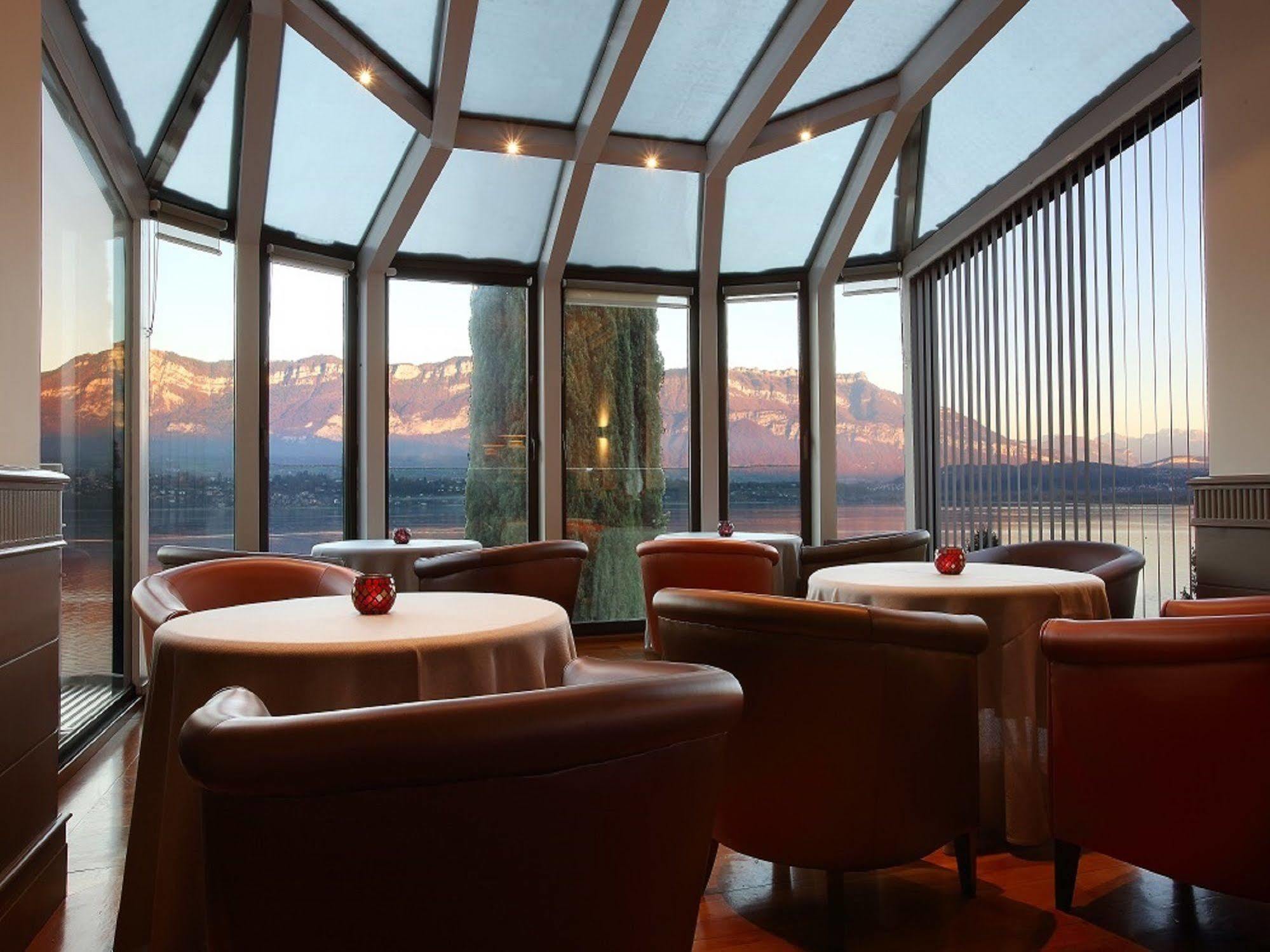 לה בורגט-דו-לה Hotel Ombremont Jean-Pierre Jacob מראה חיצוני תמונה